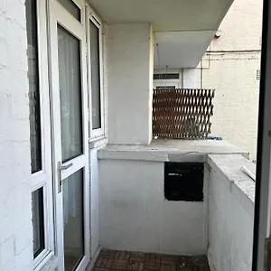 Spacious 2 Bed Flat Apartment