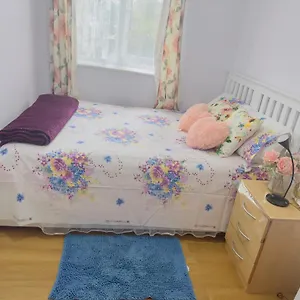 Sweet In Heart Of Barking Homestay
